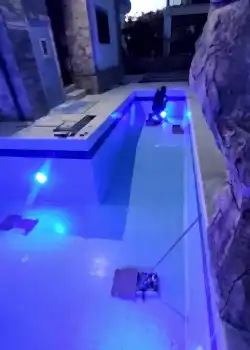Kuşadasi Ali Bey Havuz LED Lamba  Yenileme Uygulaması